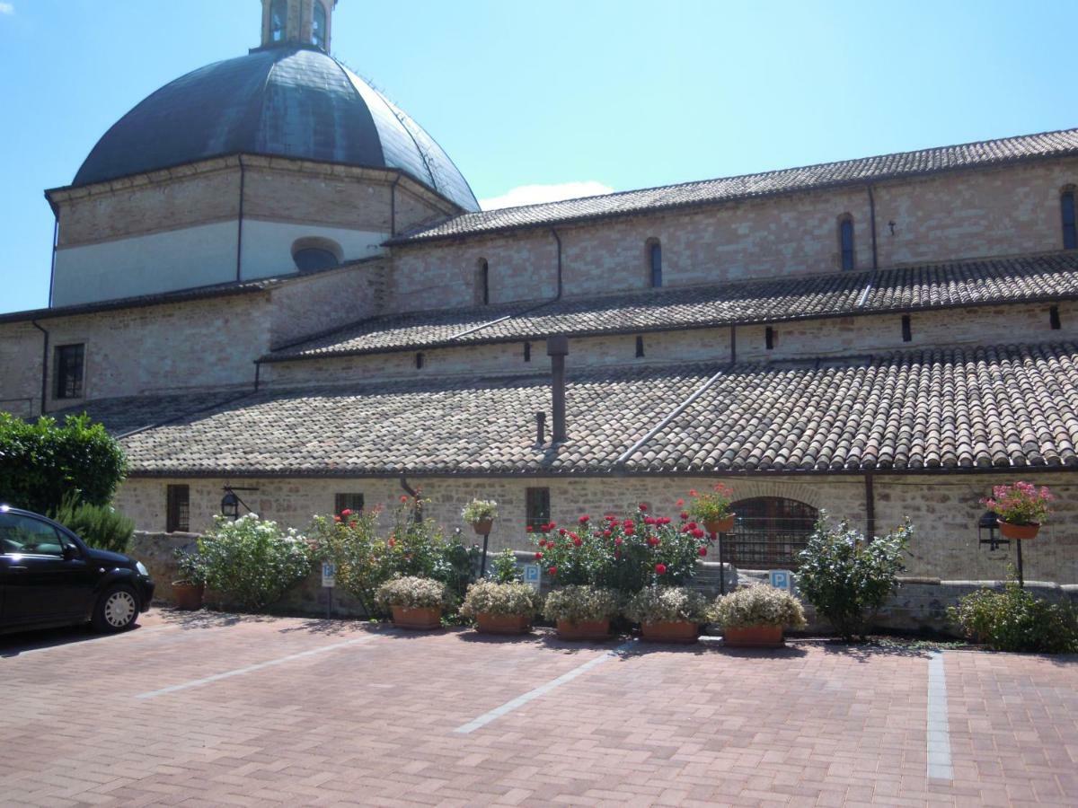 Il Turrione "App. Santa Chiara" Apartment Assisi Exterior photo